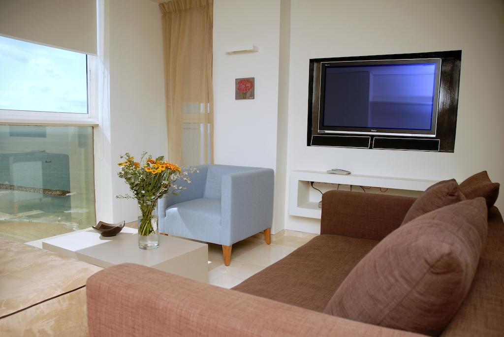 Raphael Apartments Herzelia Esterno foto